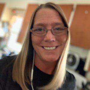 Meet your Posher, April